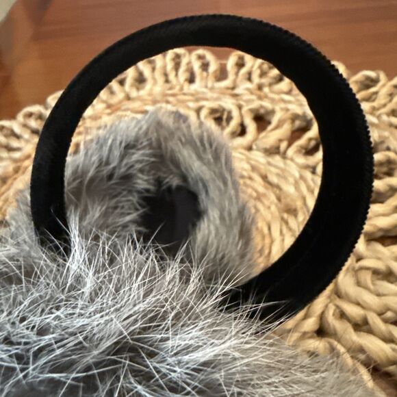 WOMENS VINTAGE GENUINE FUR EARMUFFS on VELVET HEADBAND - Picture 6 of 6
